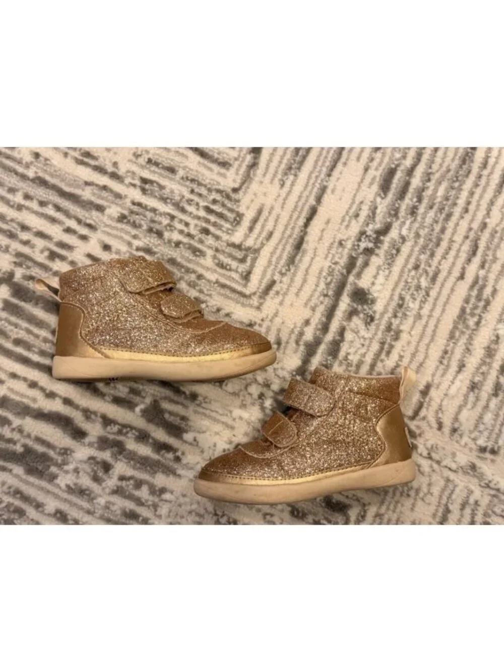 UGG toddler size 8 Pritchard Sparkles Trainer Gold Sneaker Boots S/N 1092409T